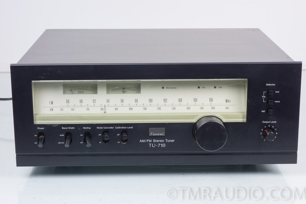 Sansui TU-710 Vintage AM / FM Stereo Tuner