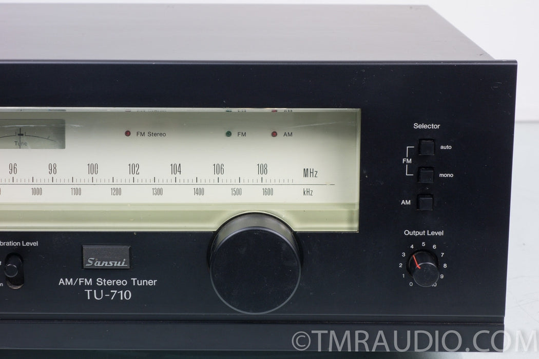 Sansui TU-710 Vintage AM / FM Stereo Tuner