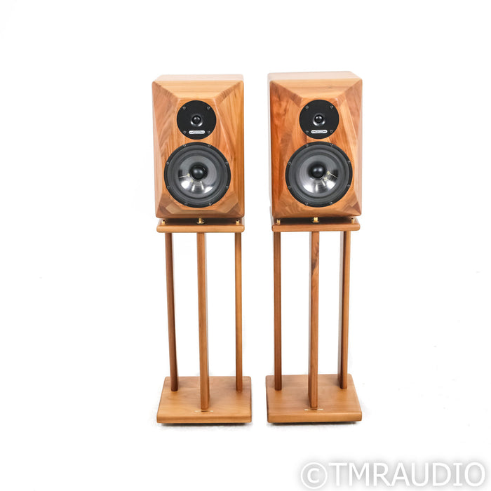 Diapason Adamantes III 25th Anniversary Edition; Walnut Pair with Stands