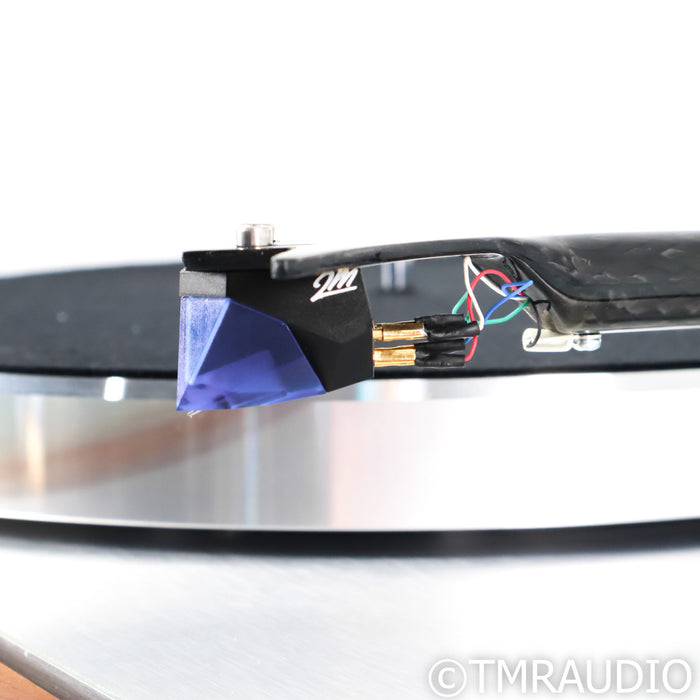 Pro-Ject The Classic Belt-Drive Turntable; Ortofon 2M Blue Cartridge