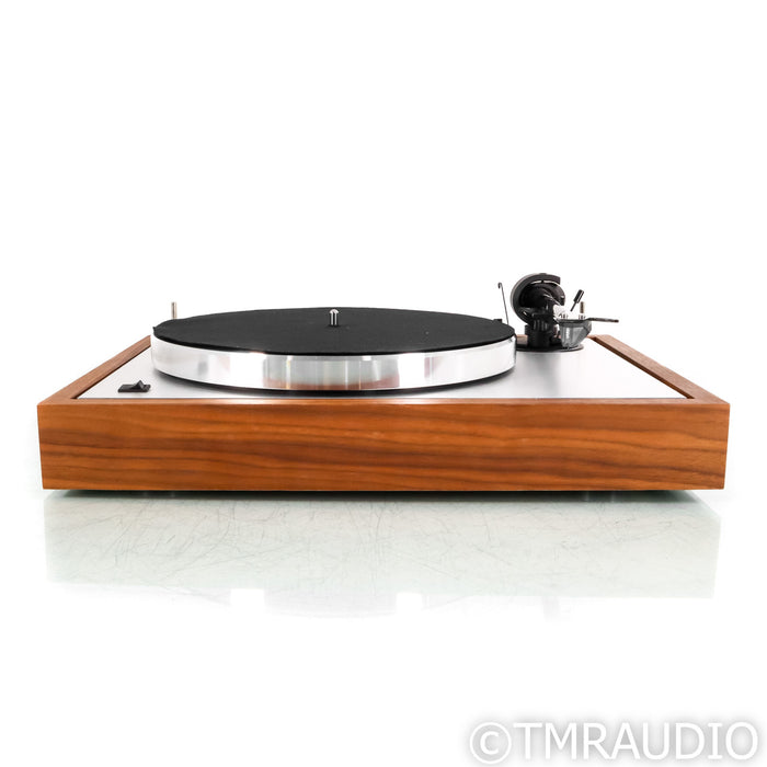 Pro-Ject The Classic Belt-Drive Turntable; Ortofon 2M Blue Cartridge