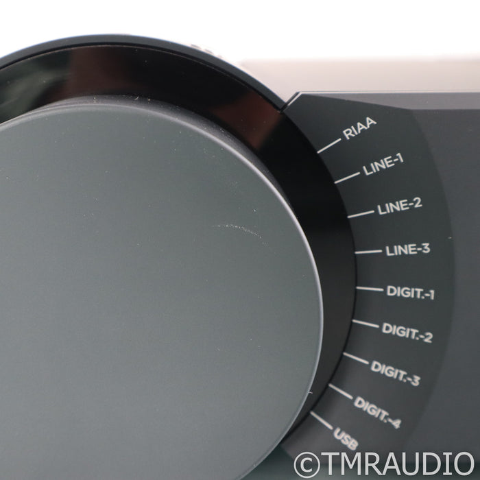 Aavik C-380 Stereo Preamplifier; MC Phono