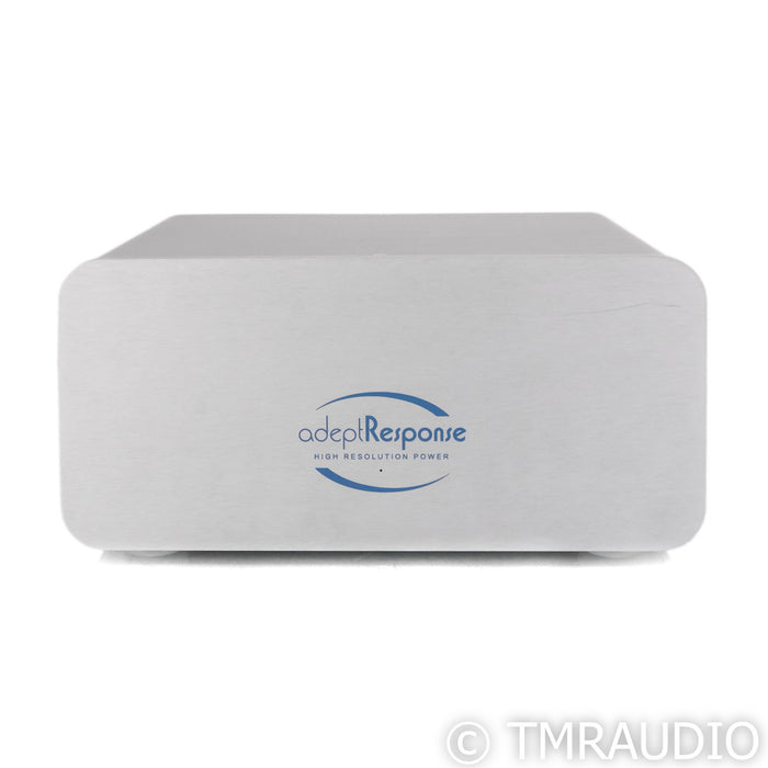 Audience Adept Response aR6 AC Power Conditioner; 15A w/ powerChord SE-i (Open Box)