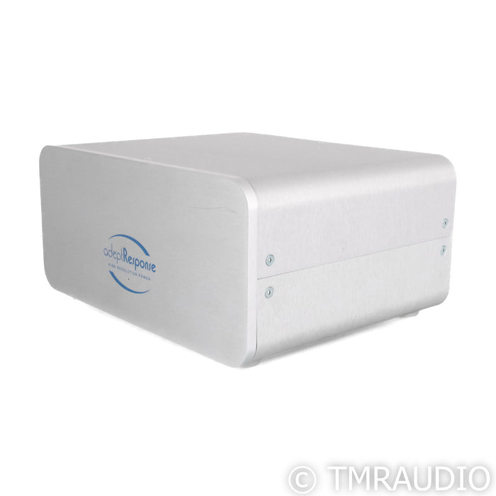 Audience Adept Response aR6 AC Power Conditioner; 15A w/ powerChord SE-i (Open Box)