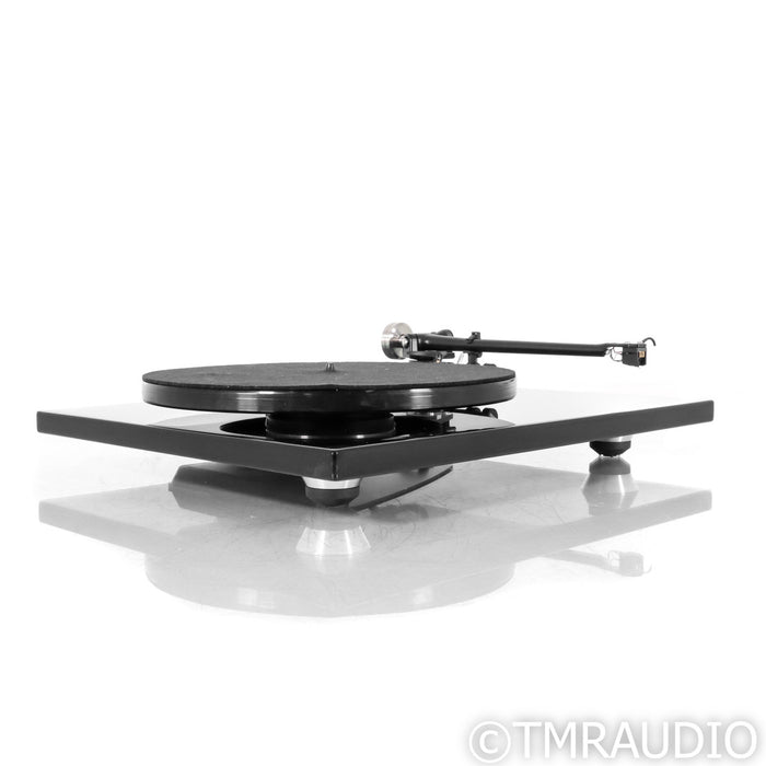 Rega RP6 Belt Drive Turntable; Black w/ DV 20x2 MC Cartridge