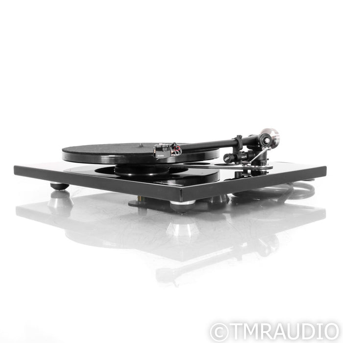 Rega RP6 Belt Drive Turntable; Black w/ DV 20x2 MC Cartridge