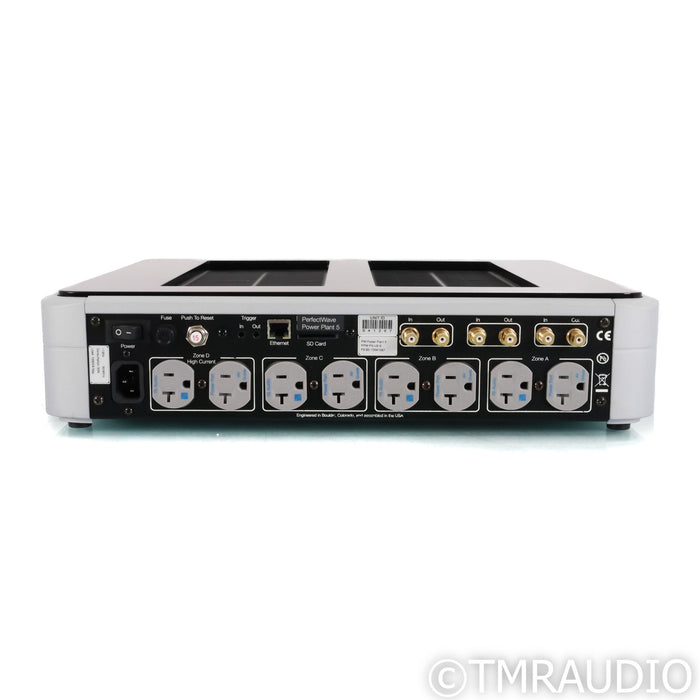 PS Audio PerfectWave Power Plant 5 AC Power Line Regenerator