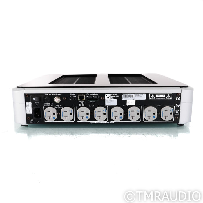 PS Audio PerfectWave Power Plant 5 AC Power Line Regenerator