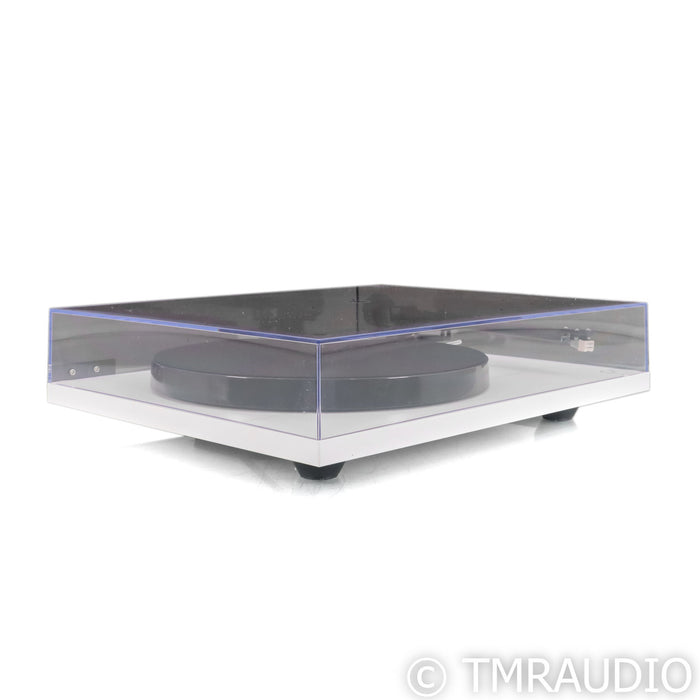 Rega Planar 1 Plus Belt Drive Turntable; White w/ Rega Carbon MM Cartridge
