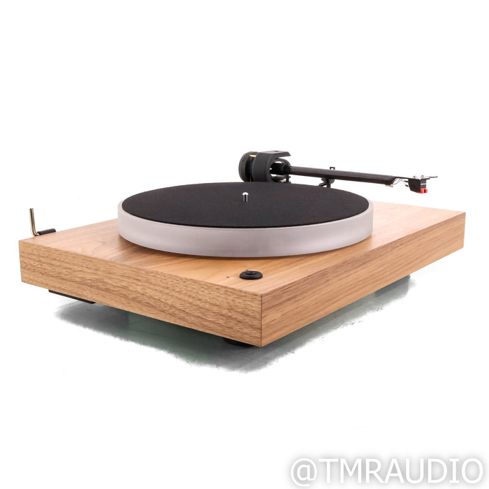 Pro-Ject X2 Belt-Drive Turntable; Sumiko Moonstone MM Cartridge