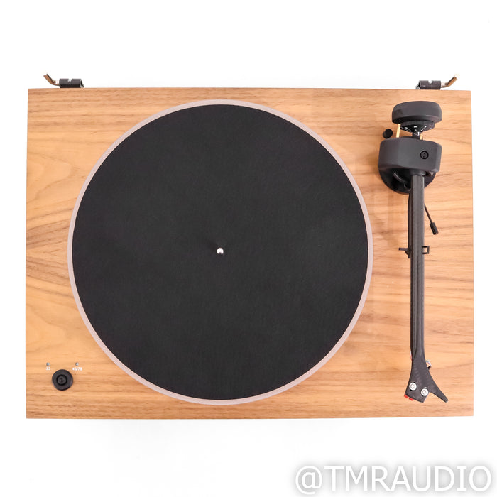 Pro-Ject X2 Belt-Drive Turntable; Sumiko Moonstone MM Cartridge