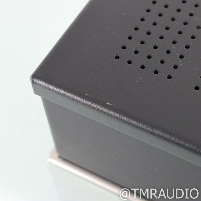 McIntosh MR88 AM / FM / XM / HD Tuner