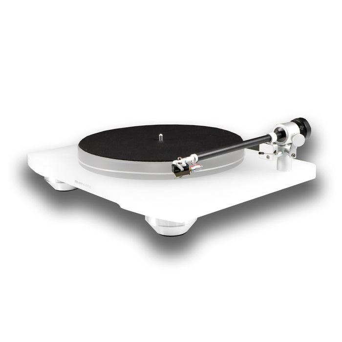 Marantz TT-15S1 Belt Drive Turntable; Clearaudio Virtuoso MM Cartridge
