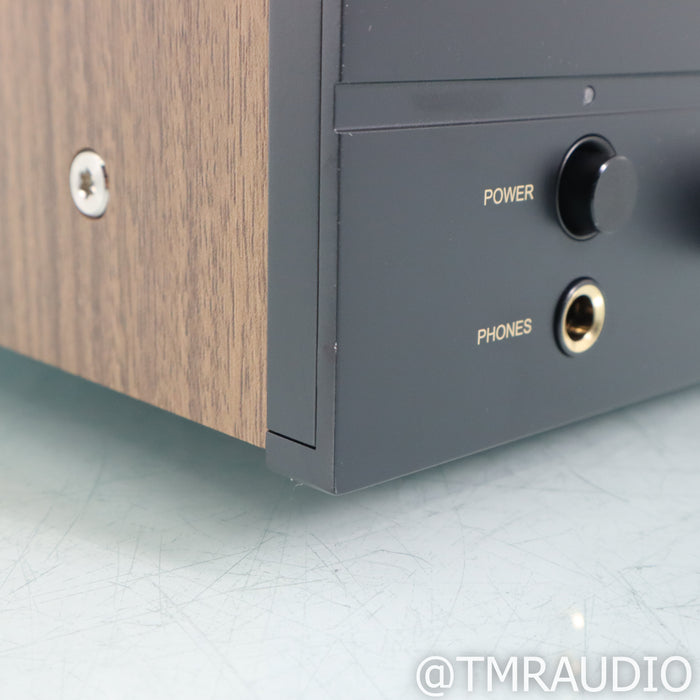 NAD Electronics C 3050 Stereo Integrated Amplifier