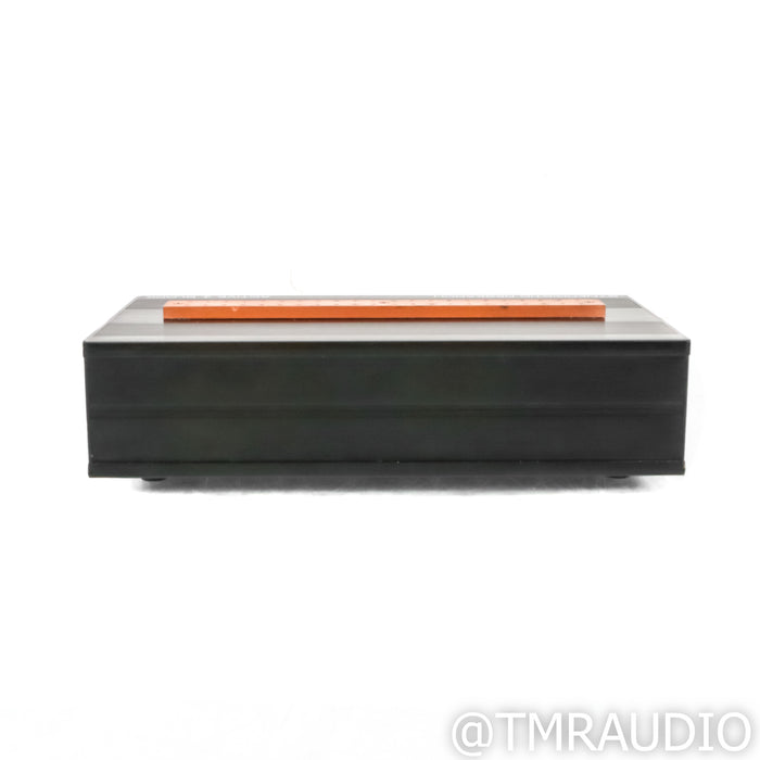 Synergistic Research Active Ground Block SE; w/ Foundation SX Power Cable