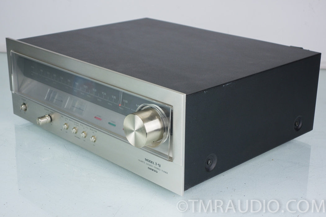 Onkyo T-9 Vintage AM / FM Stereo Tuner