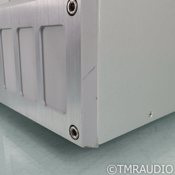 IsoTek Nova GII AC Power Line Conditioner