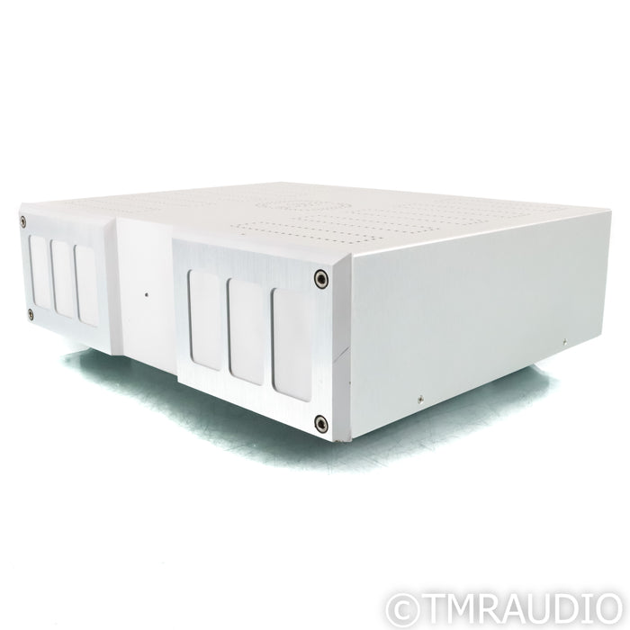 IsoTek Nova GII AC Power Line Conditioner
