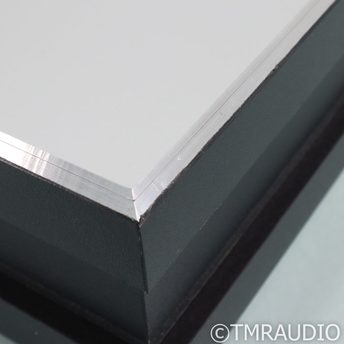 Symposium Acoustics Ultra Isolation Stand; 19" x 18"