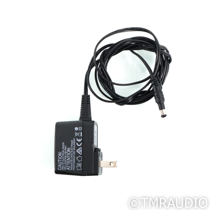 Clearaudio Concept Belt Drive Turntable;  Hana SL MC Cartridge