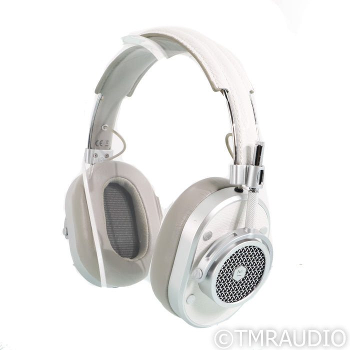 Master & Dynamic MH40 Open-Back Headphones; Silver-White