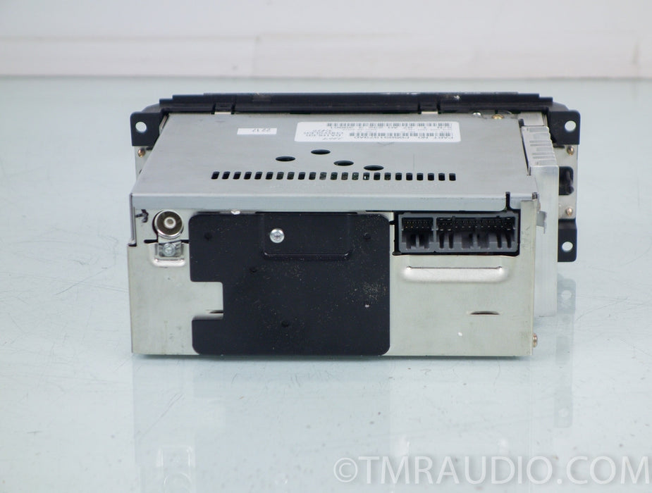 Chrysler / Mopar AM / FM 6CD Radio P05091979AD