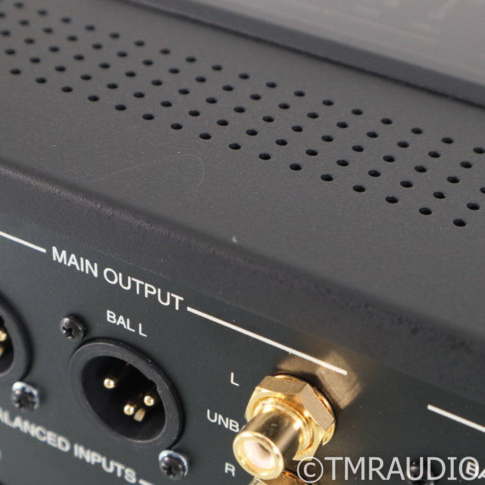 McIntosh C52 Stereo Preamplifier; MC & MM Phono