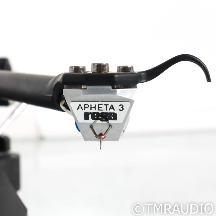Rega Planar 8 Belt Drive Turntable; Apheta 3 MC Cartridge