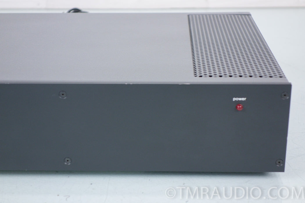 Apt Corporation Power Amplifier 1