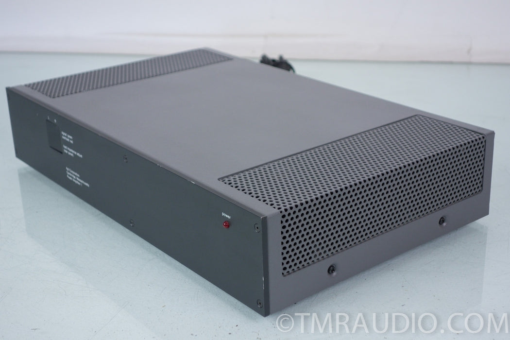 Apt Corporation Power Amplifier 1