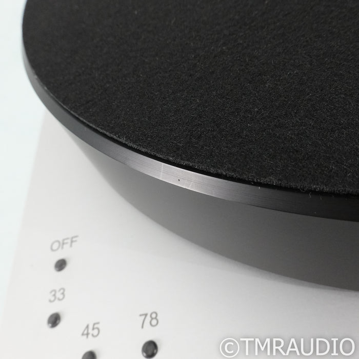 Clearaudio Performance DC Wood Belt Drive Turntable; Dynavector DV 20x2 MC