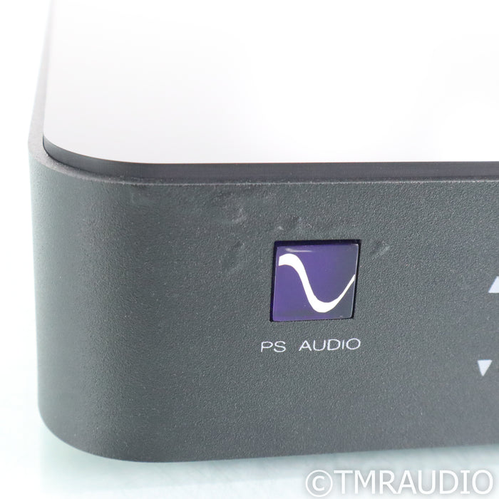 PS Audio NuWave Phono Converter MM / MC Phono Preamplifier; A/D Converter