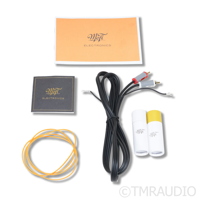 MoFi UltraDeck Belt Drive Turntable; UltraGold MC Cartridge (Open Box)