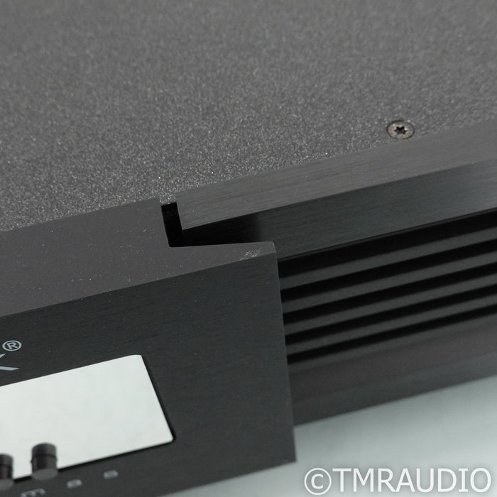 IsoTek Evo3 Sigmas Power Conditioner; w/ Premier Power Cable