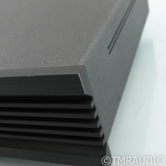 IsoTek Evo3 Sigmas Power Conditioner; w/ Premier Power Cable