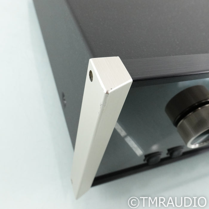 McIntosh MR85 AM / FM Tuner