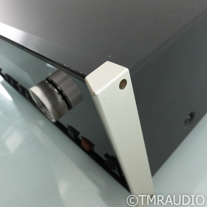 McIntosh MR85 AM / FM Tuner