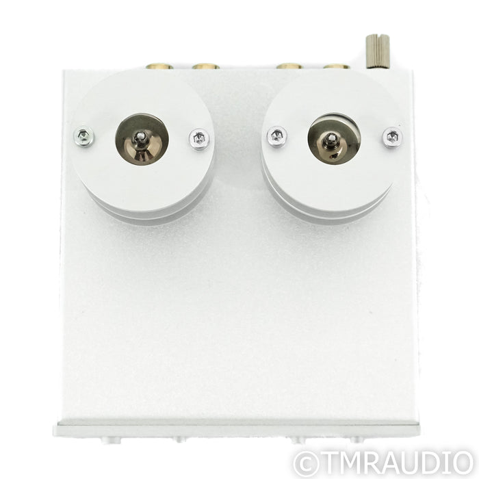 Pro-Ject Tube Box S2 MM / MC Phono Preamplifier