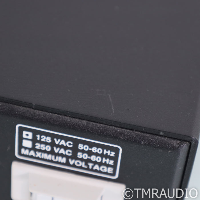 Shunyata Research Hydra Model 8 AC Power Line Conditioner
