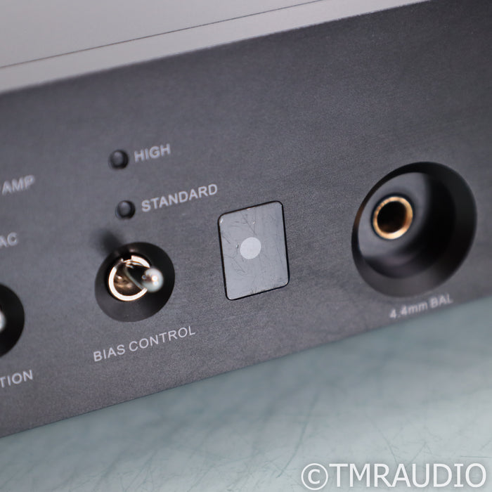 Questyle Audio Engineering CMA Twelve Headphone Amplifier (Demo w/ Warranty)