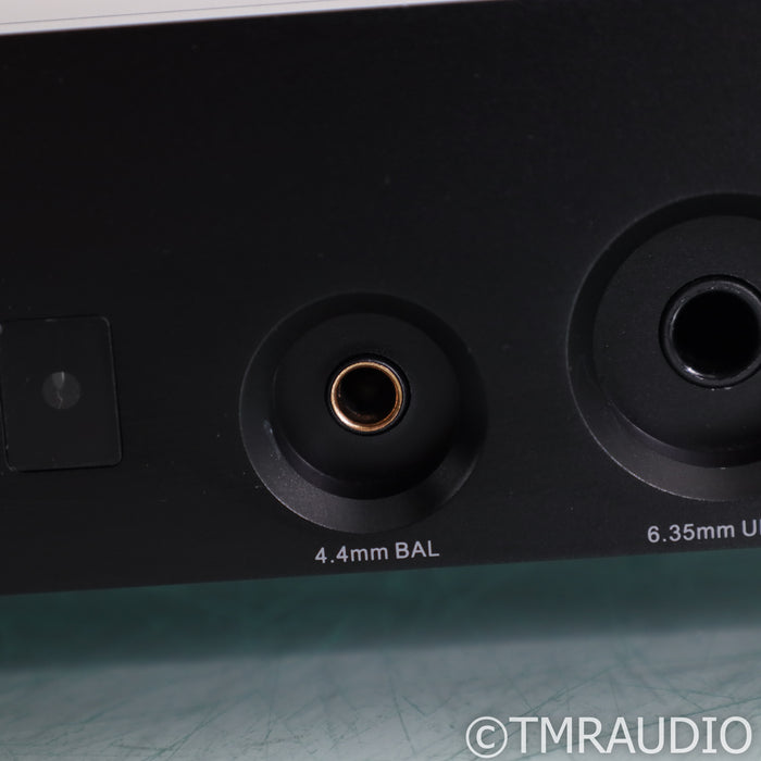 Questyle Audio Engineering CMA Twelve Headphone Amplifier (Demo w/ Warranty)