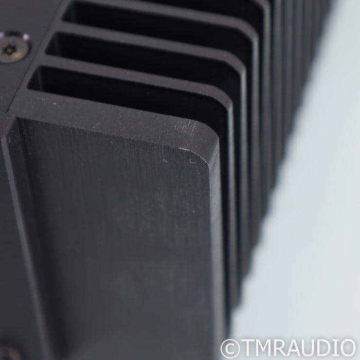 Benchmark AHB2 Stereo / Mono Power Amplifier (Open Box)