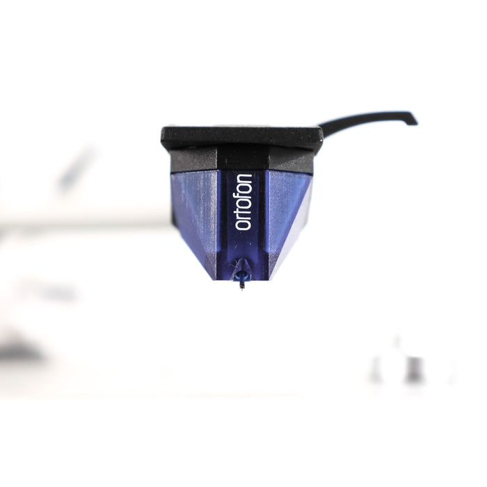 Technics SL-1200GR Direct Drive Turntable; Ortofon 2M Blue Cartridge