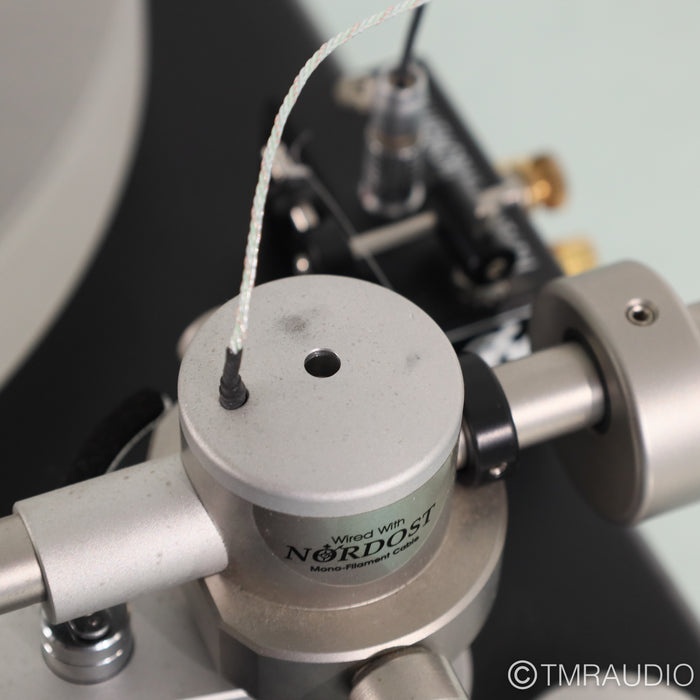 VPI Scout Belt Drive Turntable; Dynavector DV-20X2H MC Cartridge