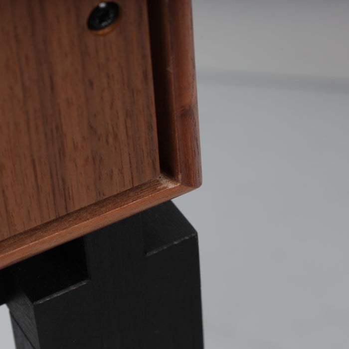 Harbeth Monitor 30.2 XD Bookshelf Speakers; Rosewood Pair w/ Ton Trager Stands