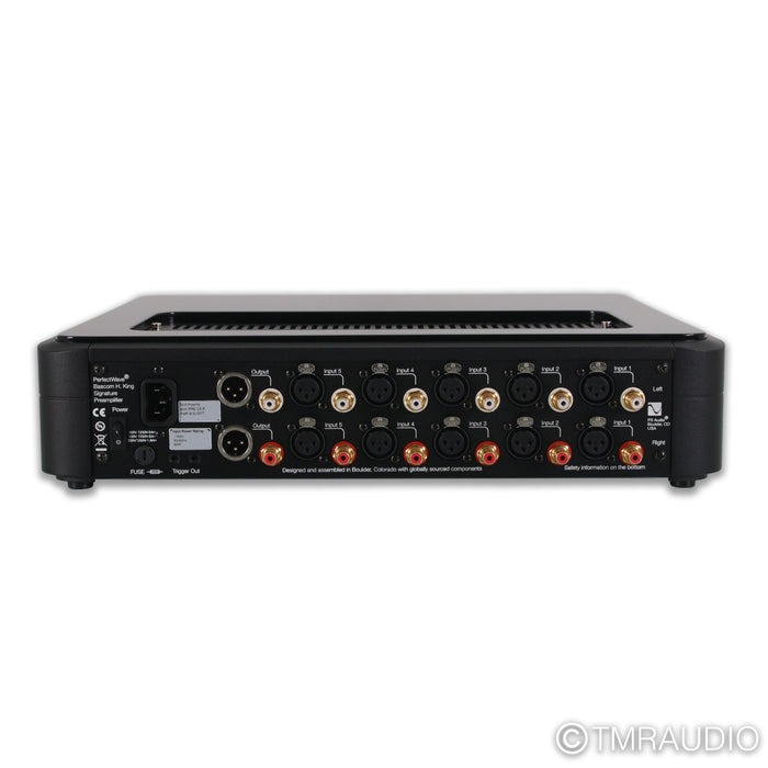 PS Audio BHK Signature Stereo Tube Hybrid Preamplifier