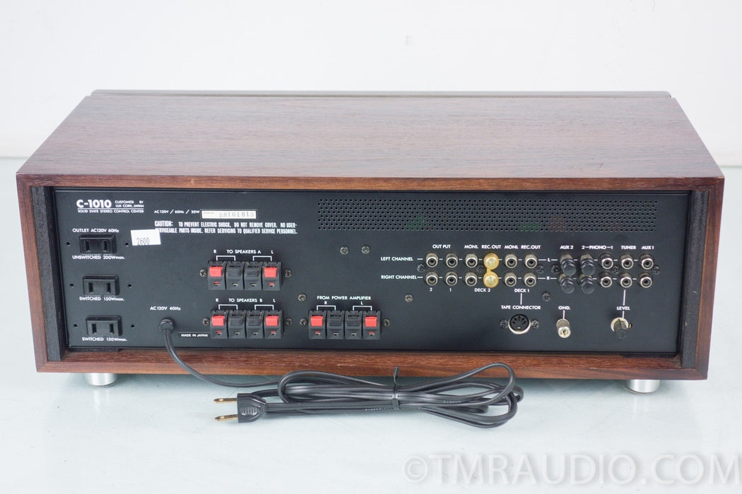 Luxman C-1010 Vintage Stereo Control Amplifier