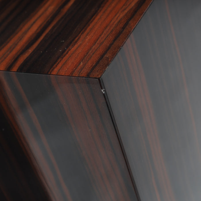 Bowers & Wilkins 702 Signature Floorstanding Speakers; Datuk Gloss Pair