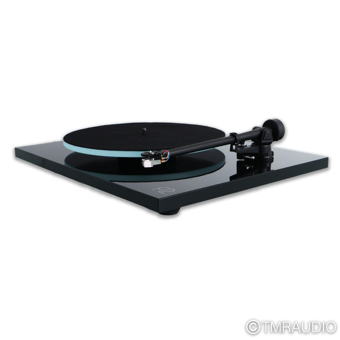 Rega Planar 2 Belt-Drive Turntable with Rega Carbon MM Cartridge