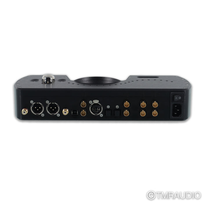 Chord Electronics DAVE DAC / Headphone Amplifier; D/A Converter